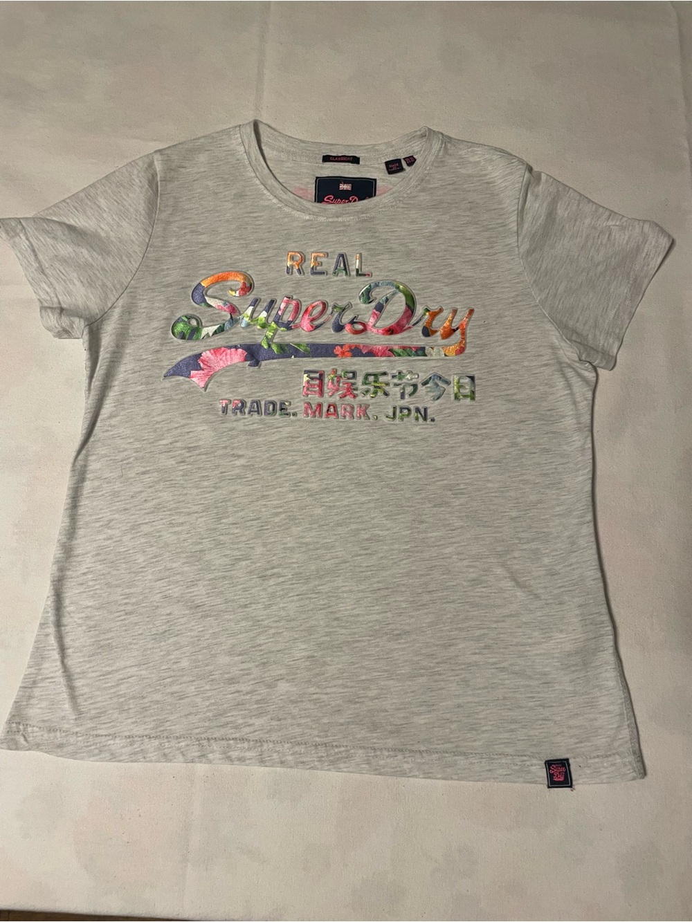 Superdry Light Gray Short Sleeve Tee with Multicolor Floral Logo